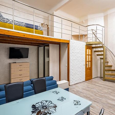 Apartment On Kovzhuna Street 利沃夫 外观 照片