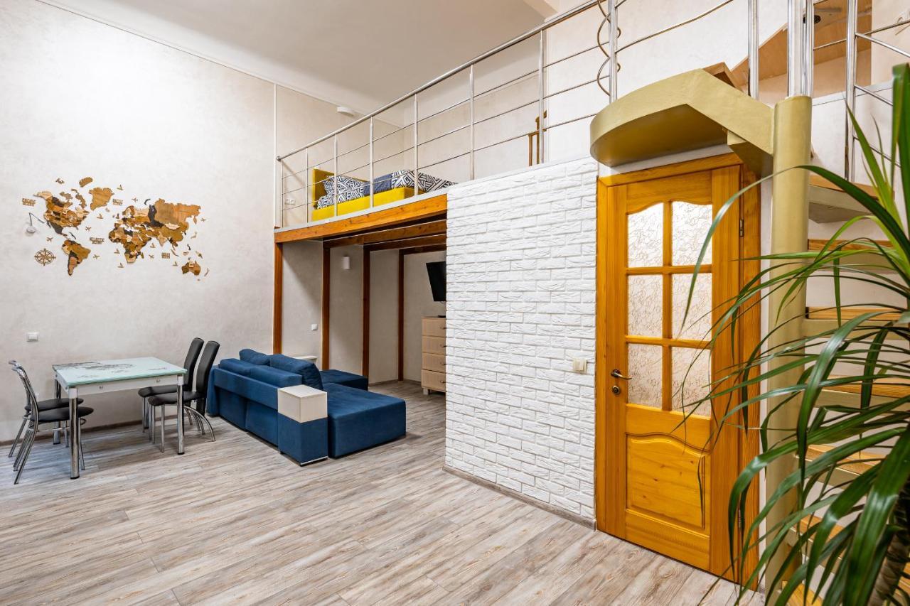 Apartment On Kovzhuna Street 利沃夫 外观 照片